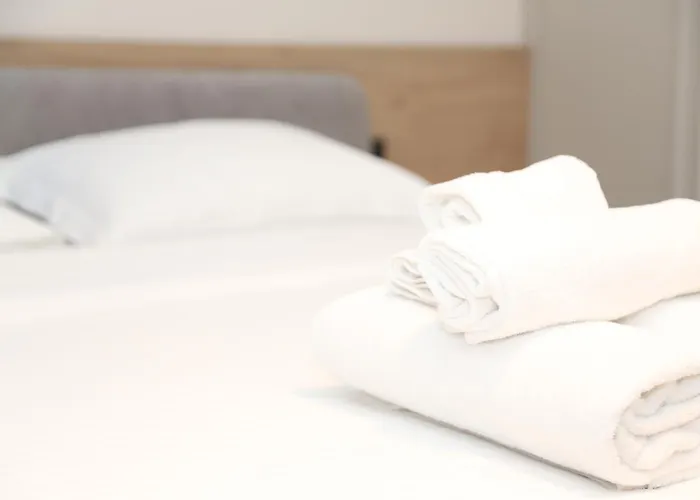 1 - Centre * 티라나