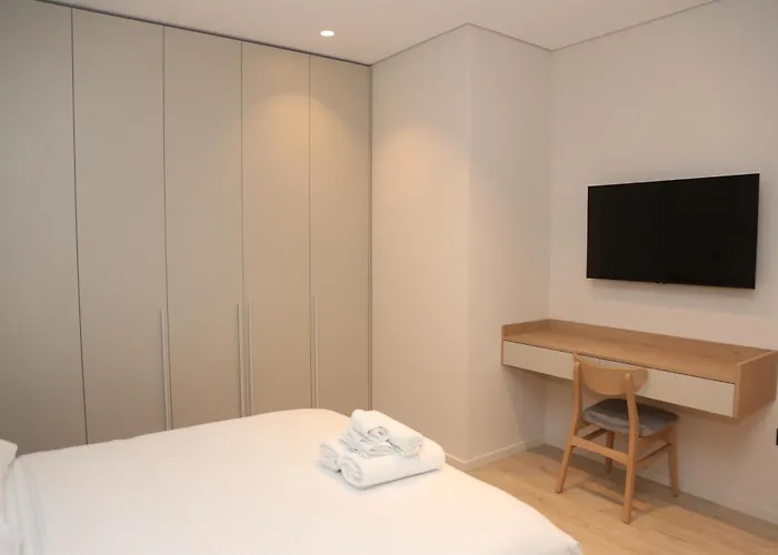 1 - Centre * ティラナ